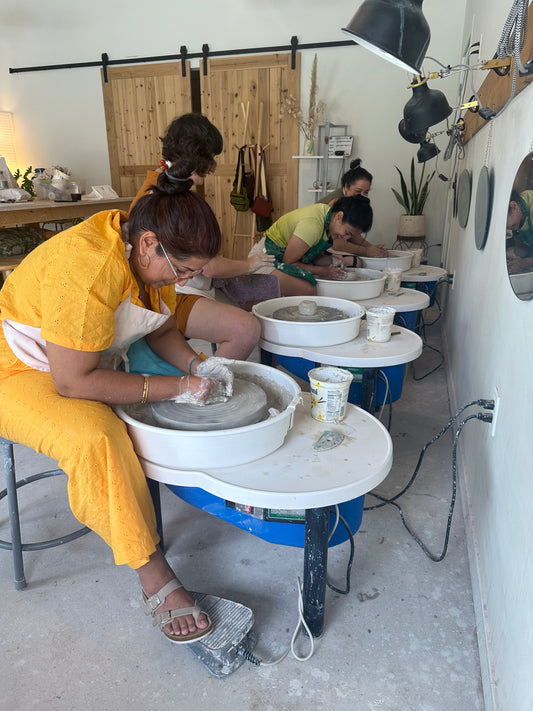 Make A Pot: Wheel Throwing | August 26